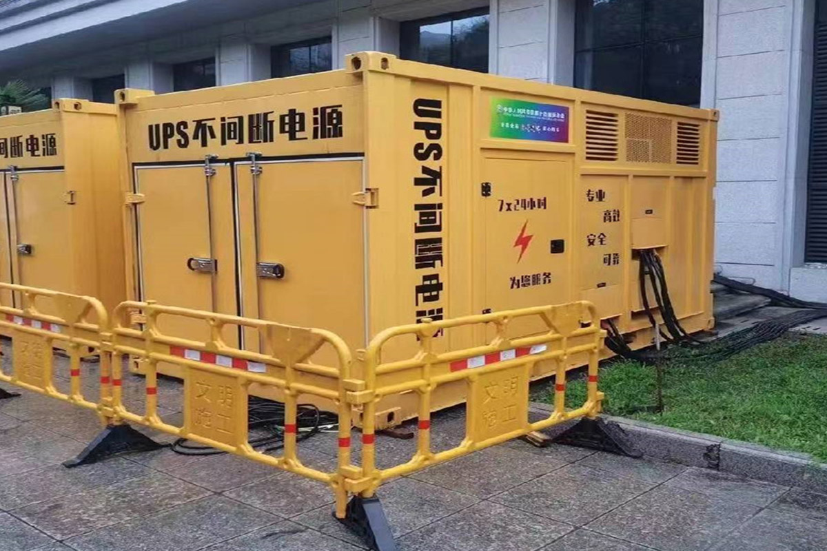 观山湖发电机租赁施工现场